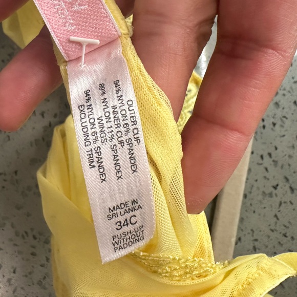 Victoria Secret Yellow Lace Bra Size 34C - Picture 3 of 3